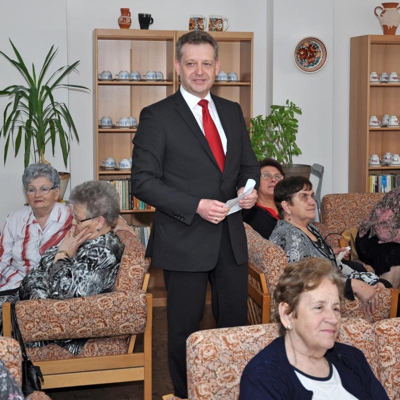 Oslava Dňa žien v domovoch dôchodcov a v Klube dôchodcov
