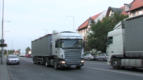 Vylúčili nákladné autá z niektorých častí Dunajskej Stredy