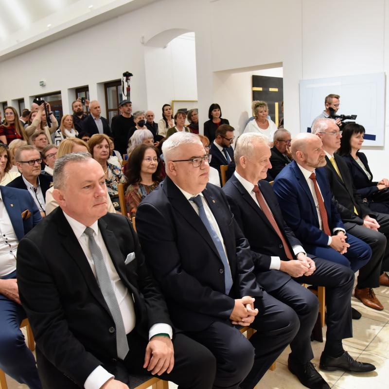 Sajtóközlemény: Helyi kulturális örökségek újultak meg Dunaszerdahelyen és Győrben