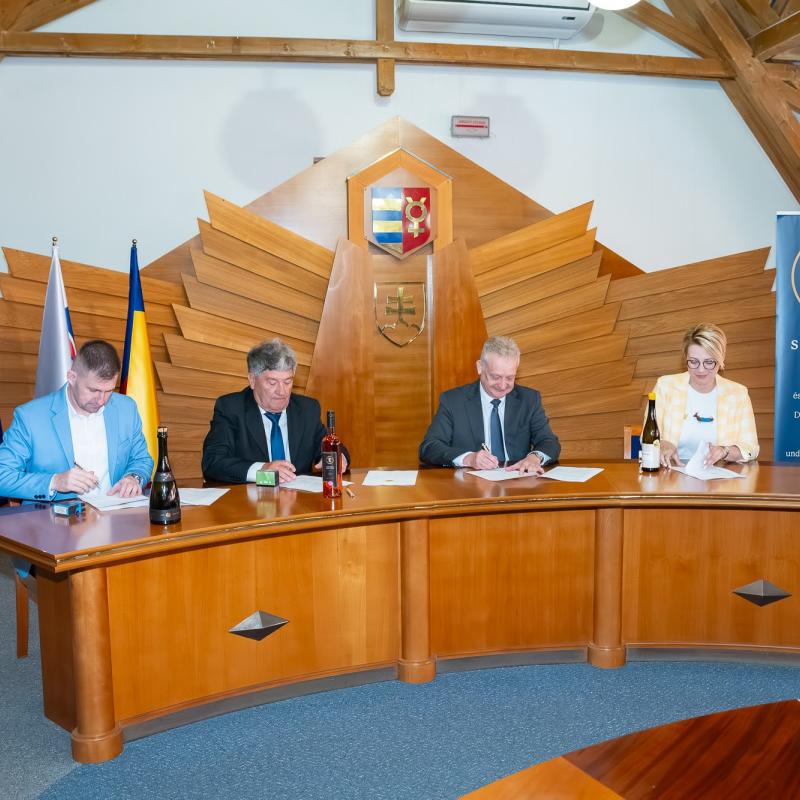 Photo: Vince Rózsár