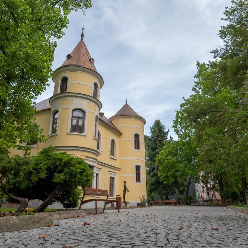 Sajtóközlemény: Helyi kulturális örökségek újultak meg Dunaszerdahelyen és Győrben