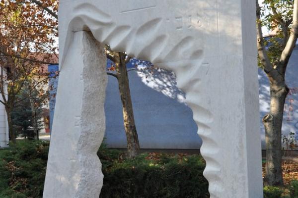 Pamätník obetiam holokaustu MEMENTO
