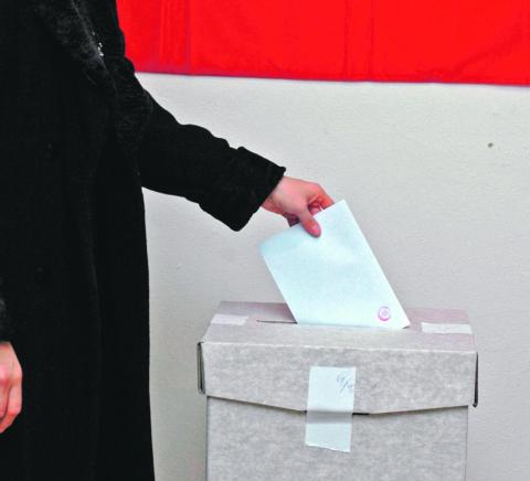 Helyhatósági választások: mindenki csak az állandó lakhelyén szavazhat
