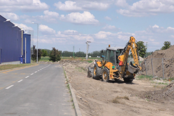 Buduje sa druhá etapa obchdázkovej cesty, prvý úsek je už otvorený