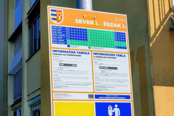 A városi rendőrség megkezdte a hétköznap esti és éjszakai lakótelepi parkolás ellenőrzését