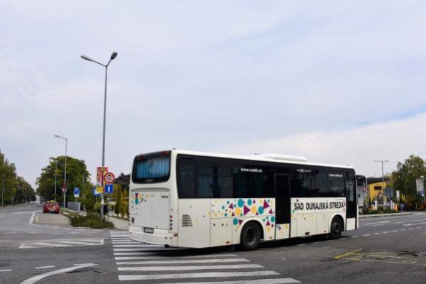 Autómentes világnap: változásokkal kell számolni a távolsági autóbuszok és a városi buszok járatain utazóknak