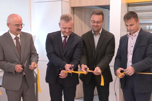 Felújított iskolakonyhában ebédelhetnek a Jilemnicky utcai Alapiskola diákjai