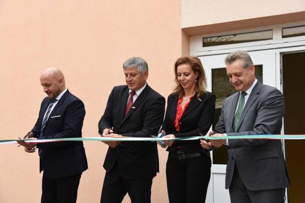 Átadták a felújított Október utcai óvoda épületét 