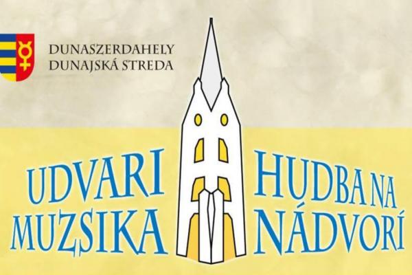 Jubilejné štvrtkové hudobné programy na nádvorí radnice