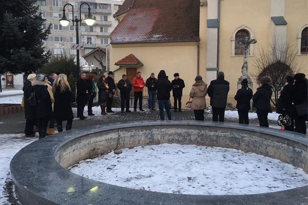 A veronai buszbaleset áldozataira Dunaszerdahelyen is megemlékeztek