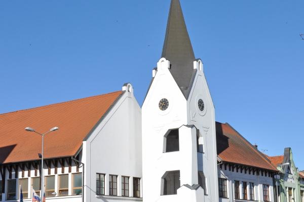 Stránkové hodiny cez leto