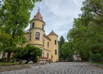 Sajtóközlemény: Helyi kulturális örökségek újultak meg Dunaszerdahelyen és Győrben